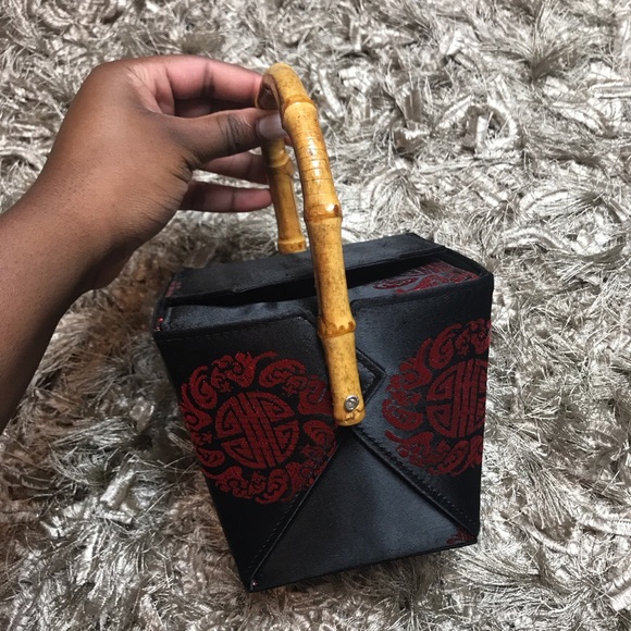 Chinese Box Purse - Picture 2 of 4